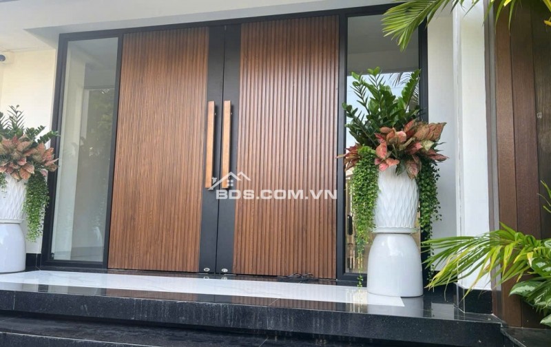 Bán nhà ngõ 66b Hoàng Hoa Thám, Tây Hồ - Diện tích 73m2, 5 tầng thang máy