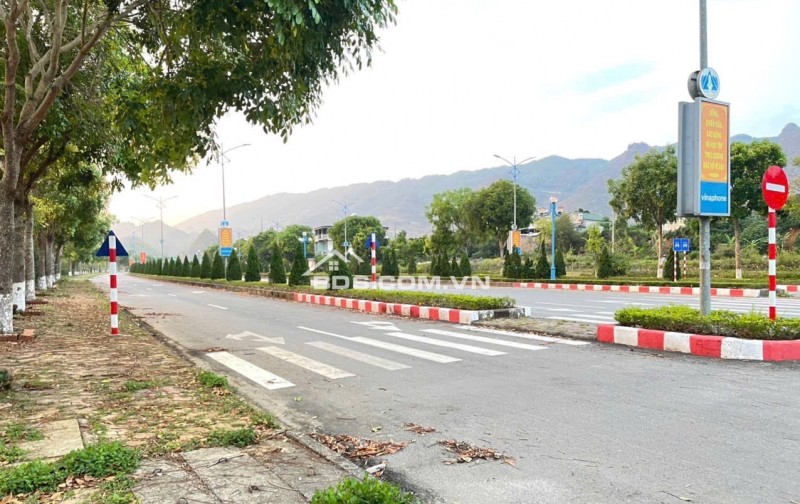 Cần bán đất mặt đường Trường Chinh, trung tâm TP Lai Châu