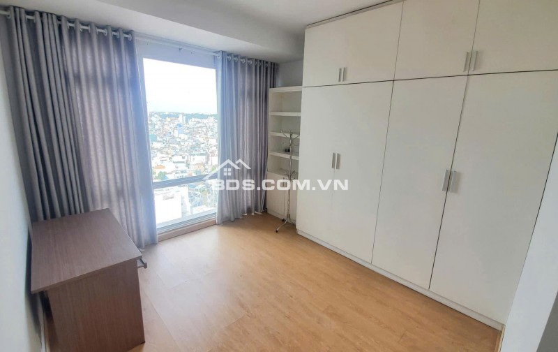 C/c Satra Eximland,Phan Đăng Lưu,Phú Nhuận: 92m2, 2p ngủ, NTCC, 17tr/th