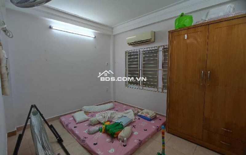 Bán nhà Cmt8 Quận 3,  hẻm ôto, ngay khu metro sau này, gần chợ Hoà Hưng