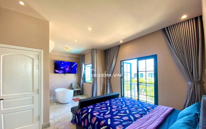cần bán biệt thự 8ỷ200 novaword phan thiết