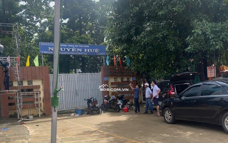 BÁN NHÀ QUẬN 9 - 50M RA NGUYỄN VĂN TĂNG - 10P RA NGÃ TƯ THỦ ĐỨC MẶT TIỀN HẺM 1 TRỤC OTO NÉ NHAU THOÀI MÁI