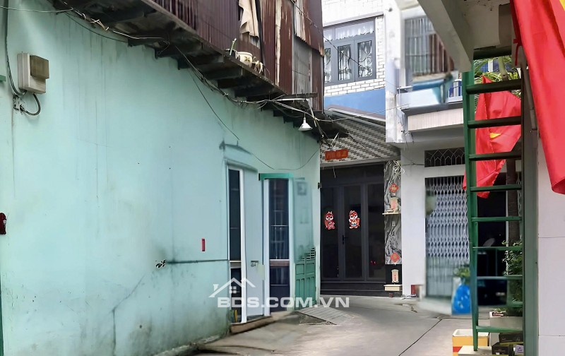 Bán Nhà 3 Mặt Tiền – Sát Mặt Tiền Đường 3/2– Giá nhỉnh 6 Tỷxxx