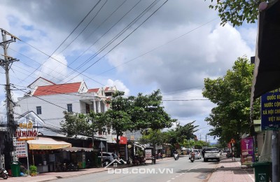 Cần bán gấp lô đất có nhà ở mặt tiền 177m2, 6 tỷ có thương lượng, quốc lộ 28, trung tâm thị trấn Ma Lâm, Hàm Thuận Bắc