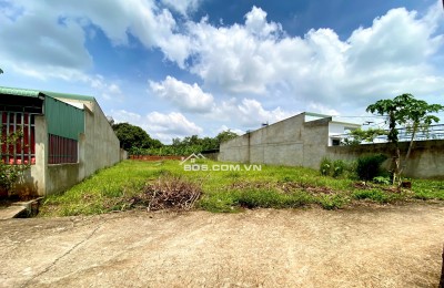 SANG GẤP 400M2 ĐẤT T.CƯ NGAY TRUNG TÂM SÁT CHỢ, TR HỌC DÂN ĐÔNG. GIÁ 245TR/SỔ