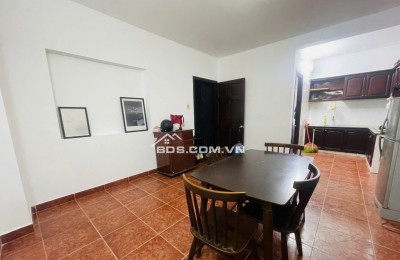 Chung cư Miếu Nổi, Vũ Huy Tấn, BT: 1 Phòng ngủ +, 67m2, 9tr5/tháng.